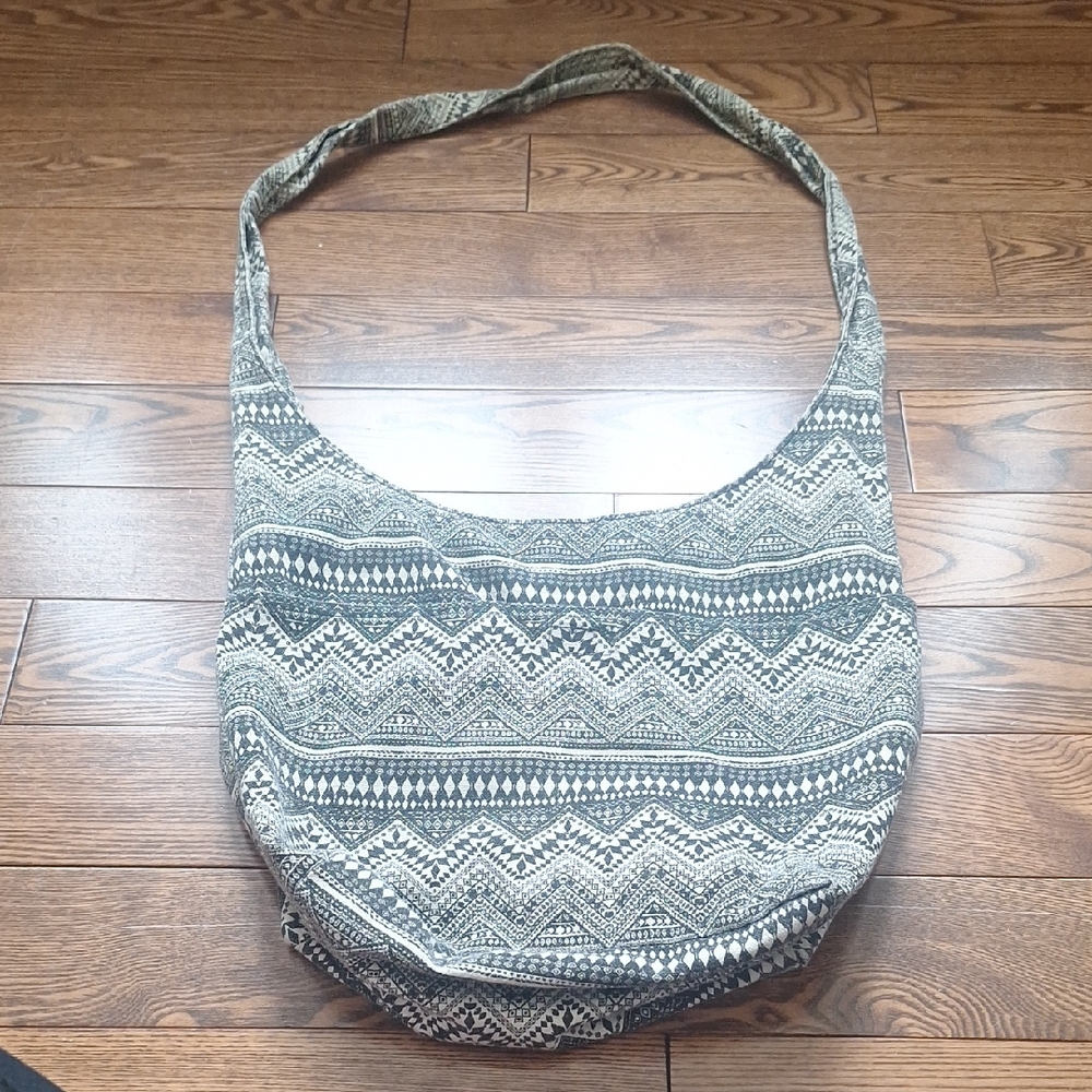 Boho Tribal Geometric Aztec Patterned Gray Shoulder Bag